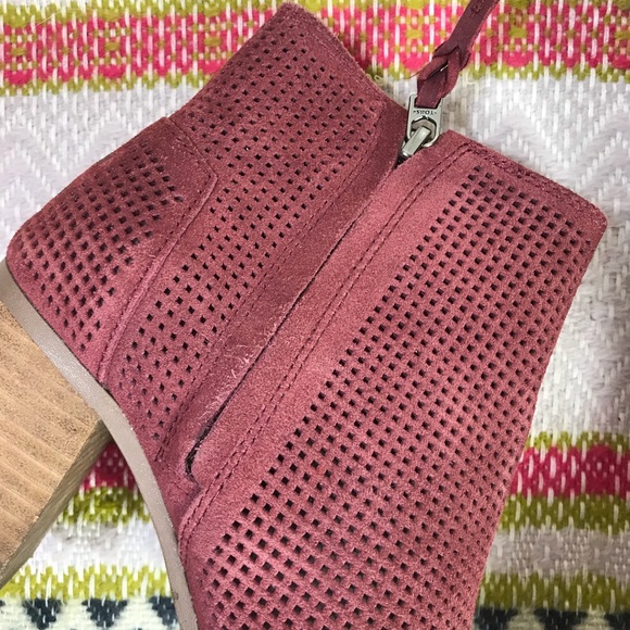 ☘️❄️TOMS Majorca perforated Ankle boots❄️☘️ - Picture 3 of 14
